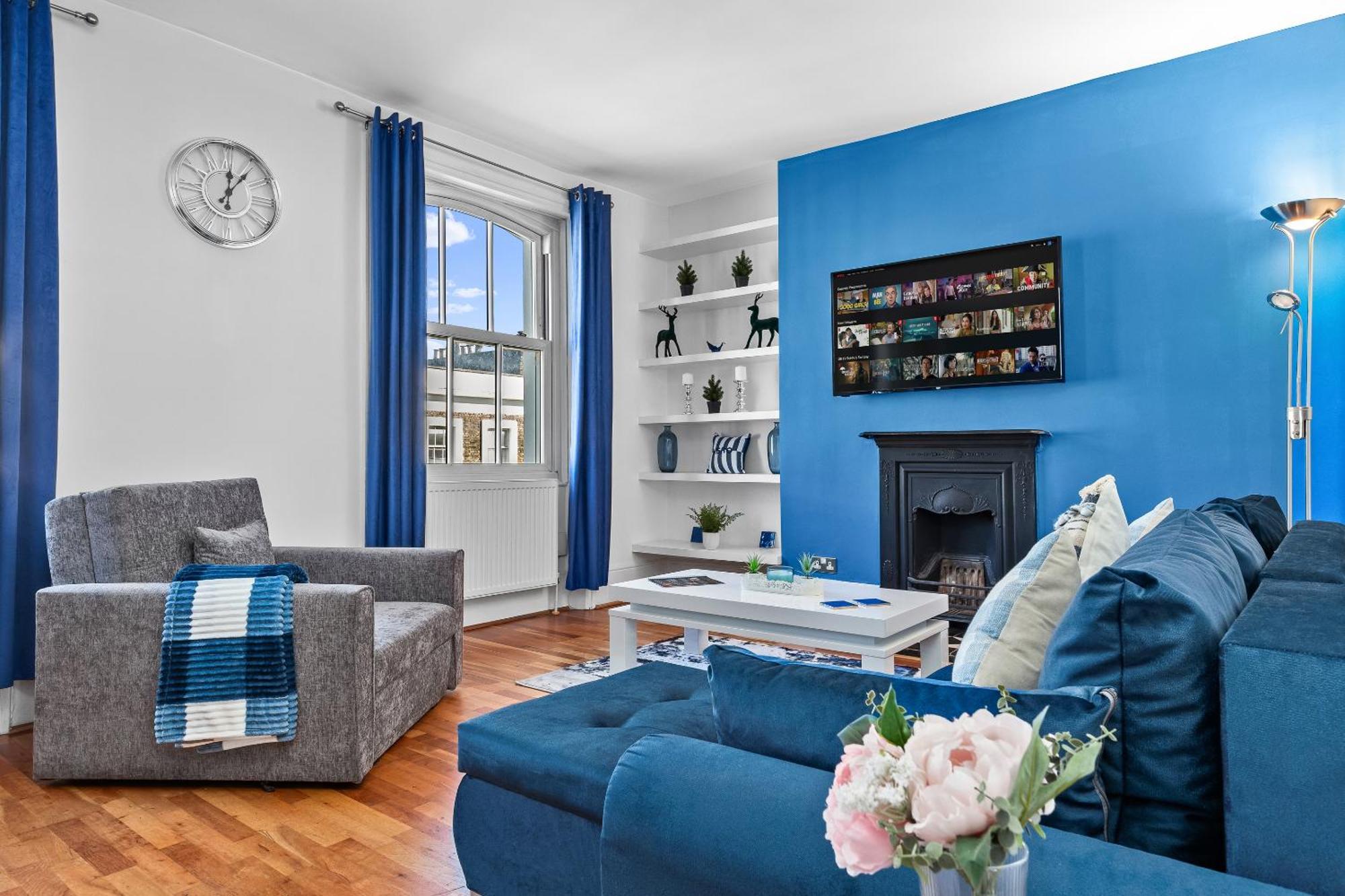 Balcony Blue Theme 1 Bedroom Central London Luxury Flat Near Hyde Park! Accommodates Up To 6! Double Sofa Bed And Next To Station! מראה חיצוני תמונה