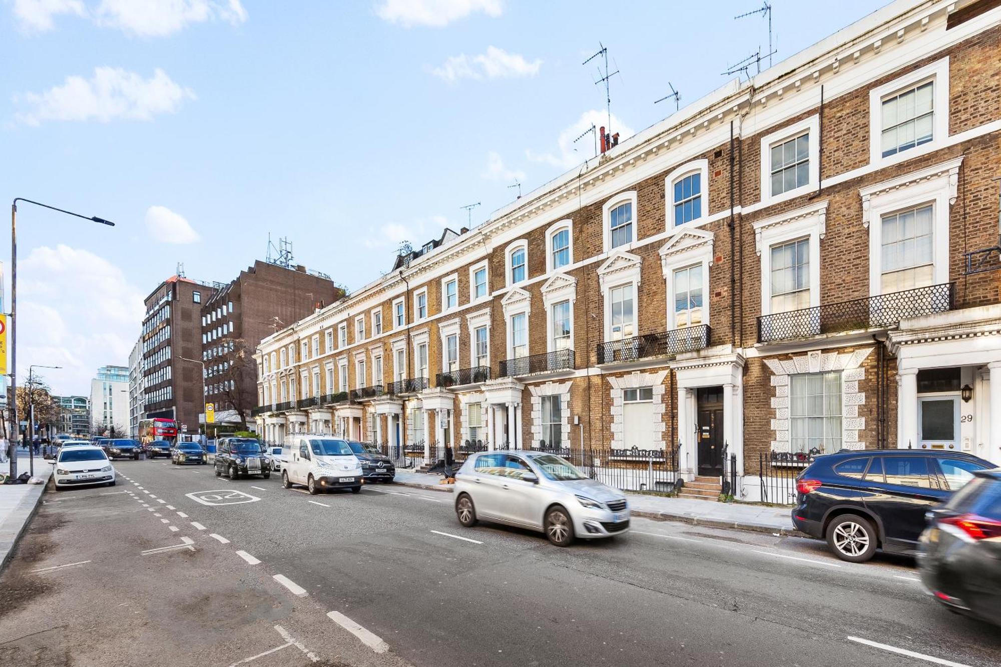Balcony Blue Theme 1 Bedroom Central London Luxury Flat Near Hyde Park! Accommodates Up To 6! Double Sofa Bed And Next To Station! מראה חיצוני תמונה
