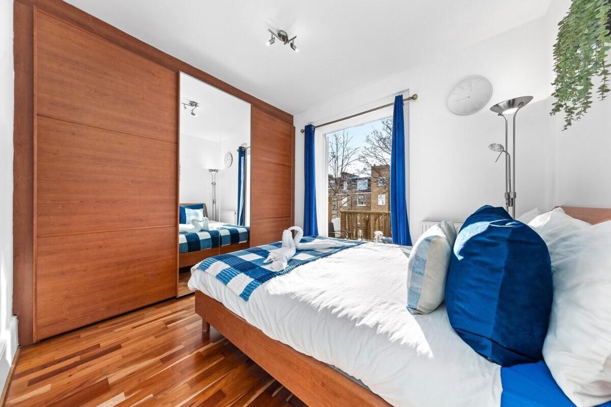 Balcony Blue Theme 1 Bedroom Central London Luxury Flat Near Hyde Park! Accommodates Up To 6! Double Sofa Bed And Next To Station! מראה חיצוני תמונה