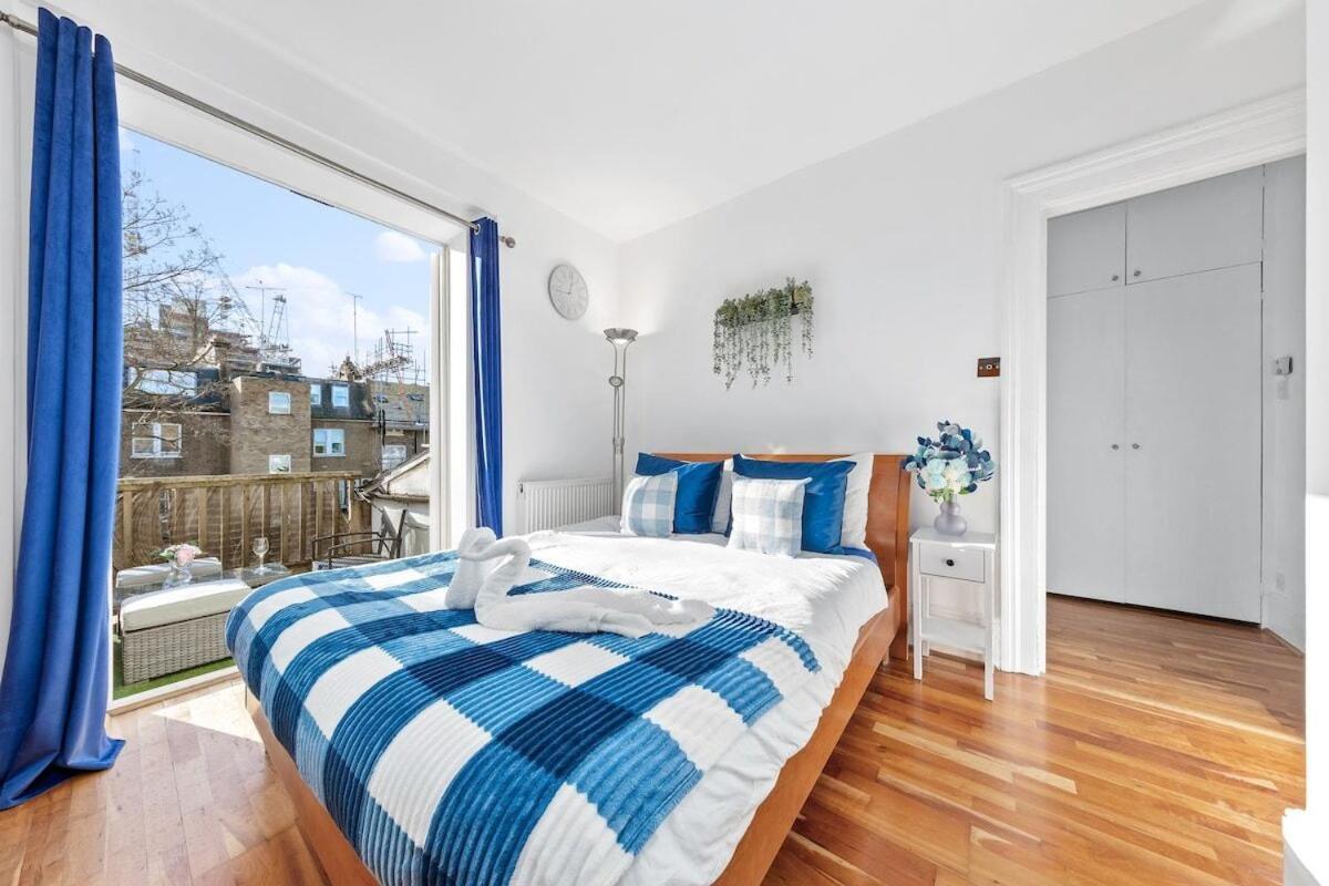 Balcony Blue Theme 1 Bedroom Central London Luxury Flat Near Hyde Park! Accommodates Up To 6! Double Sofa Bed And Next To Station! מראה חיצוני תמונה