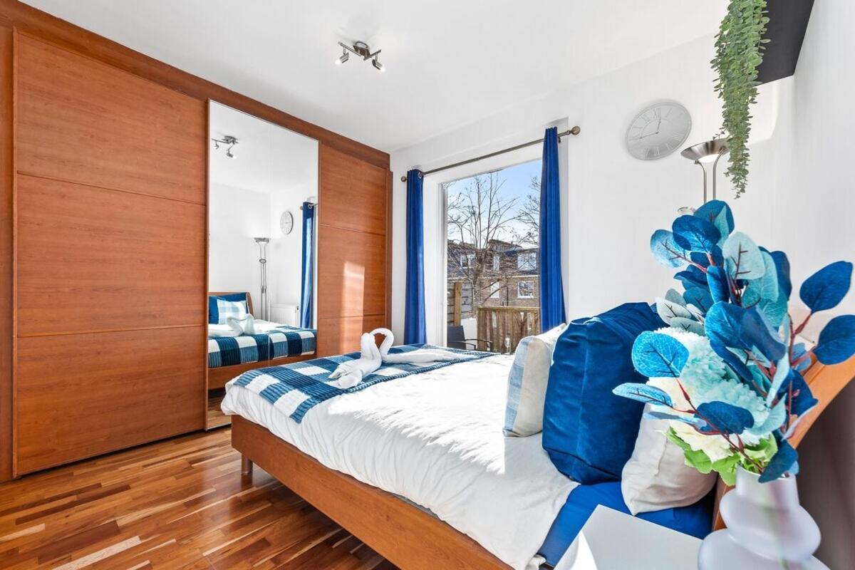 Balcony Blue Theme 1 Bedroom Central London Luxury Flat Near Hyde Park! Accommodates Up To 6! Double Sofa Bed And Next To Station! מראה חיצוני תמונה
