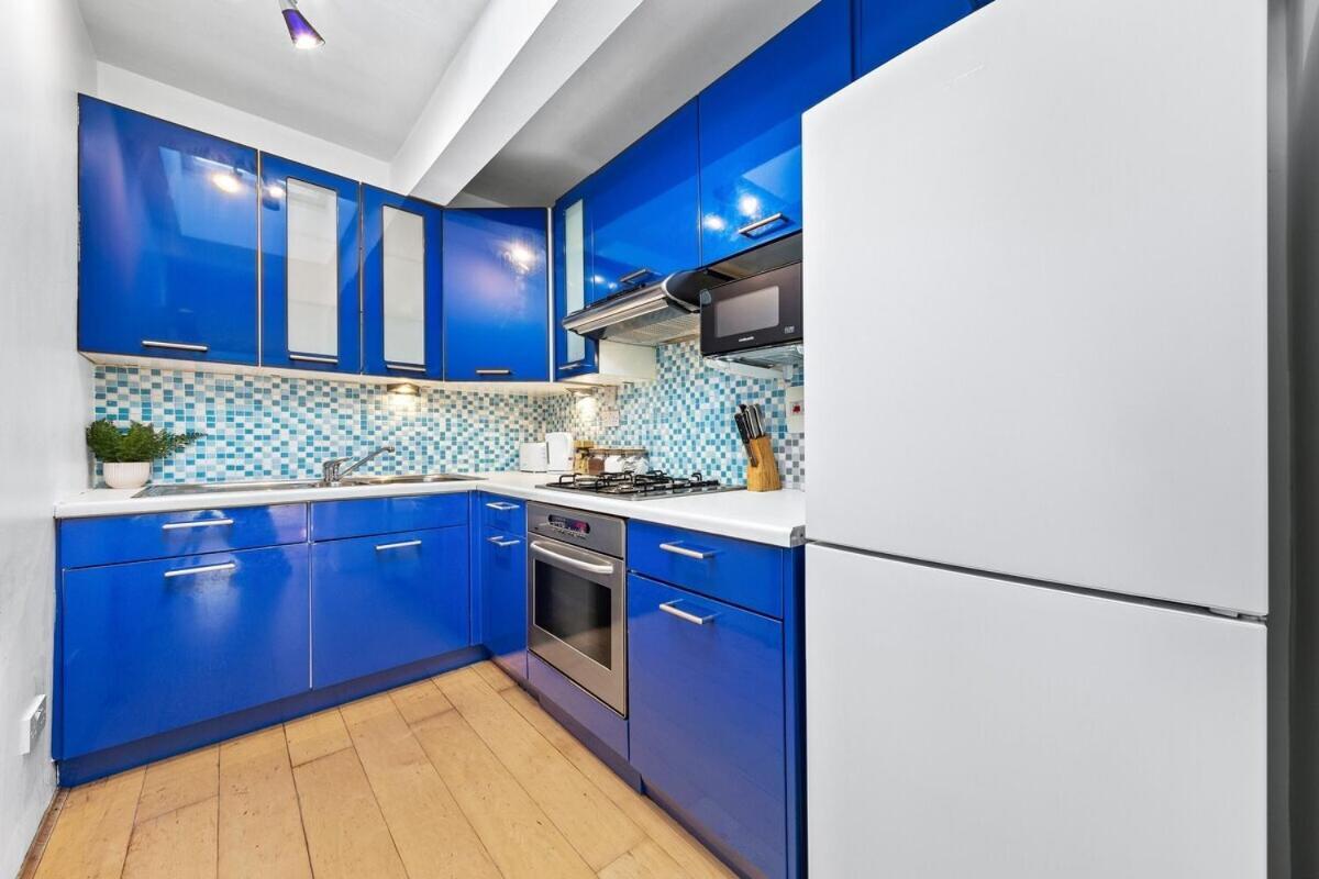 Balcony Blue Theme 1 Bedroom Central London Luxury Flat Near Hyde Park! Accommodates Up To 6! Double Sofa Bed And Next To Station! מראה חיצוני תמונה