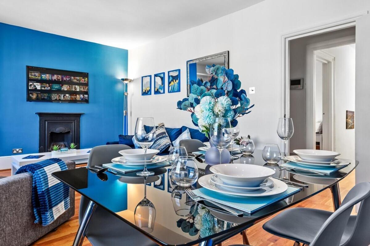 Balcony Blue Theme 1 Bedroom Central London Luxury Flat Near Hyde Park! Accommodates Up To 6! Double Sofa Bed And Next To Station! מראה חיצוני תמונה
