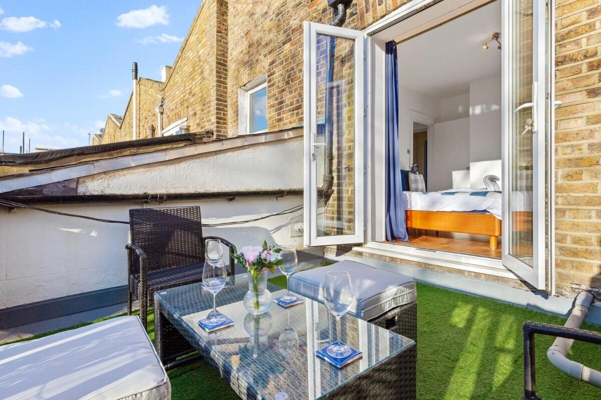 Balcony Blue Theme 1 Bedroom Central London Luxury Flat Near Hyde Park! Accommodates Up To 6! Double Sofa Bed And Next To Station! מראה חיצוני תמונה