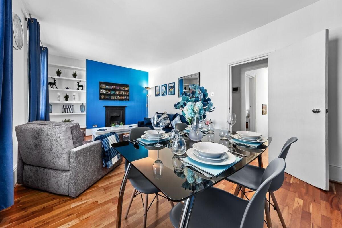 Balcony Blue Theme 1 Bedroom Central London Luxury Flat Near Hyde Park! Accommodates Up To 6! Double Sofa Bed And Next To Station! מראה חיצוני תמונה