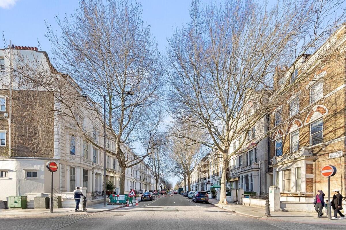 Balcony Blue Theme 1 Bedroom Central London Luxury Flat Near Hyde Park! Accommodates Up To 6! Double Sofa Bed And Next To Station! מראה חיצוני תמונה